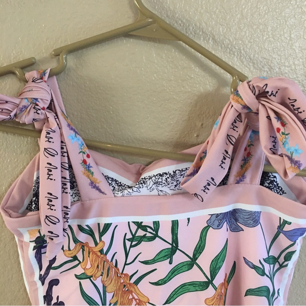 Davi & Dani Reversible Swimsuit One Piece Holiday Vacation Floral Tie Straps - Picture 3 of 8